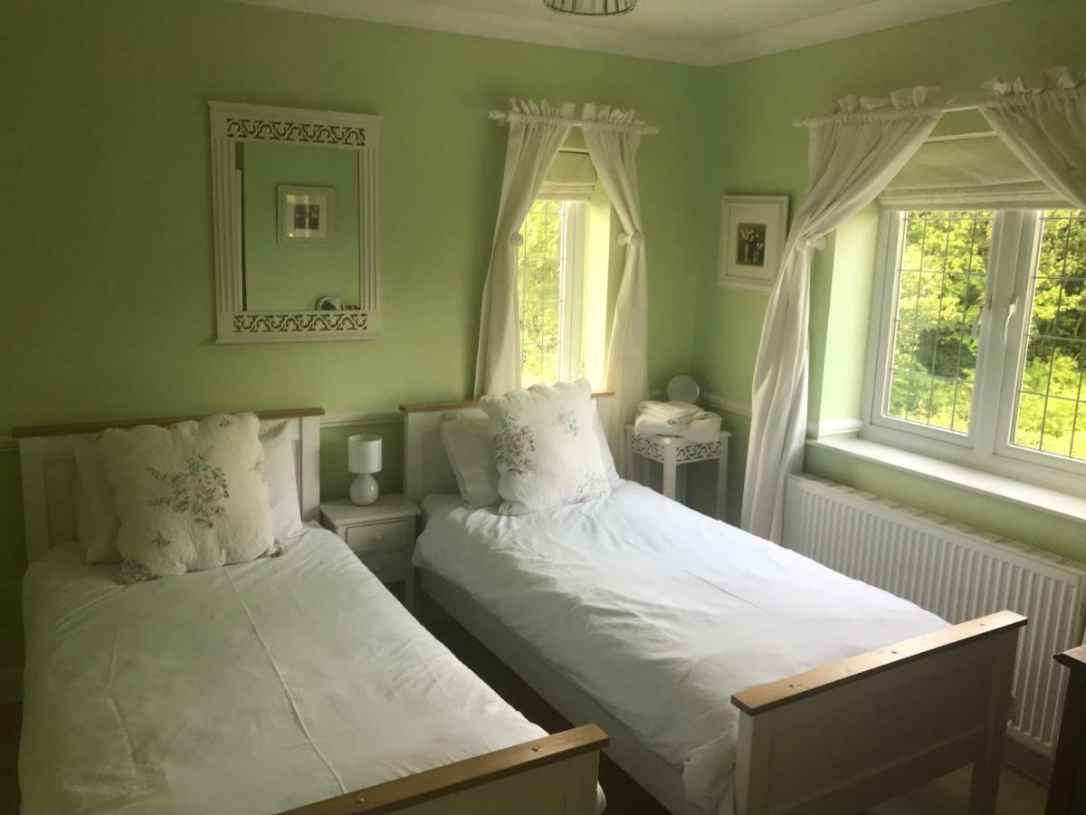 West Tyning Bed & Breakfast Bitton Exterior photo